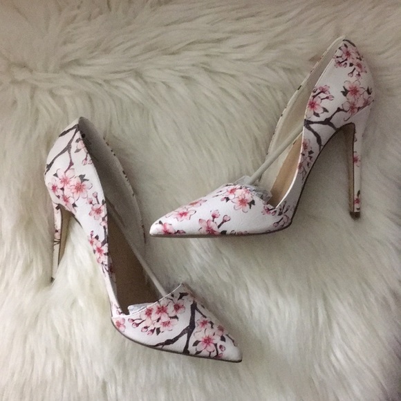 shoedazzle pumps